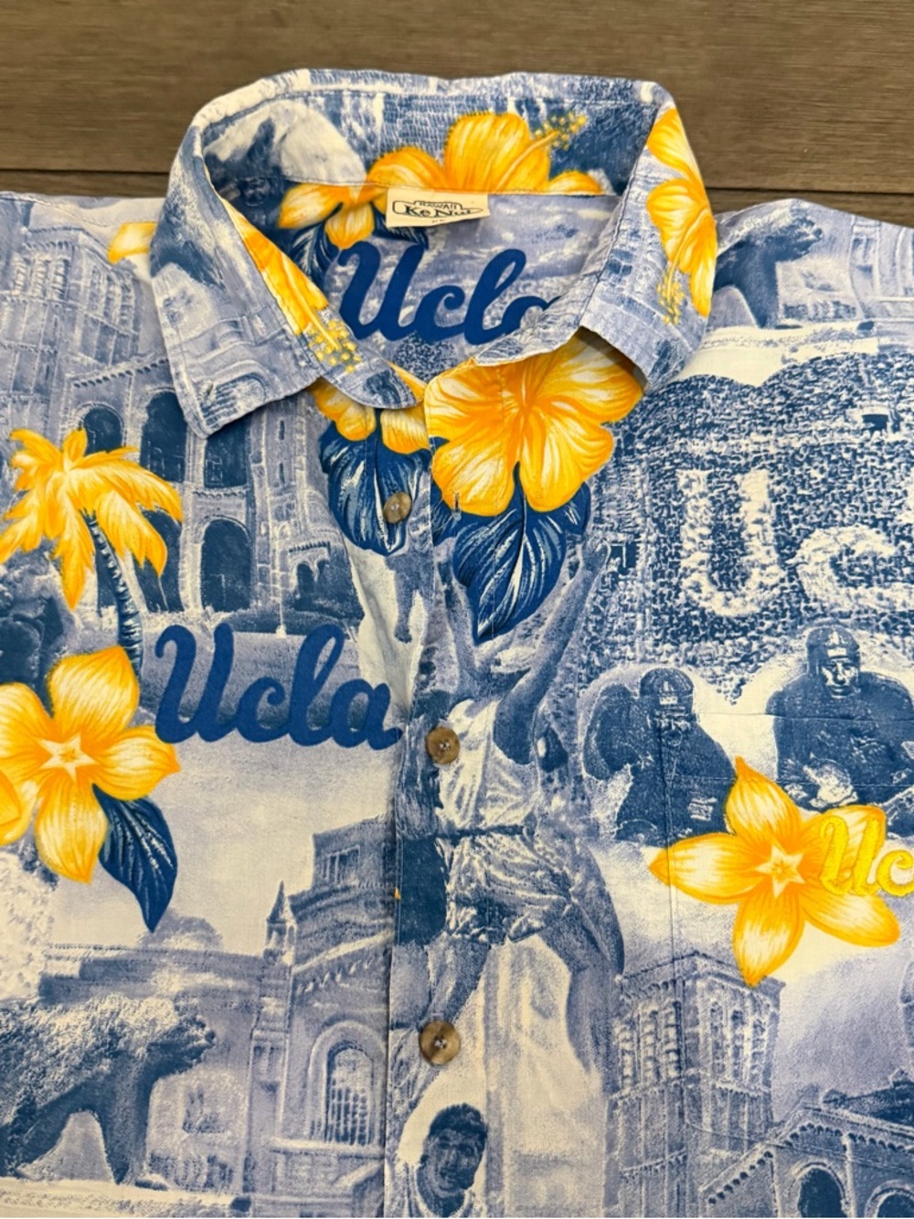 Nui Blue and Yellow Floral UCLA Button-Down Shirt XL read description